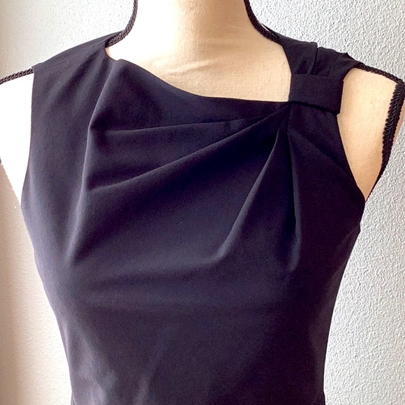 Banana Republic Sleeveless Black Dress - Picture 2 of 8